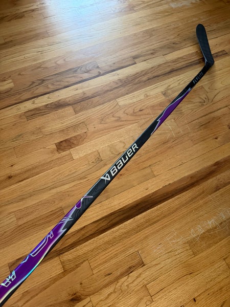 Senior Bauer Vapor Flylite Hockey Stick Left Hand P28M 82 Flex (New)