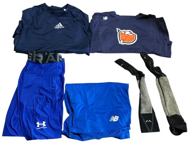 Large Bakersfield Condors Hockey Apparel Bundle (Used) 8074 (B R6 S2 L1)