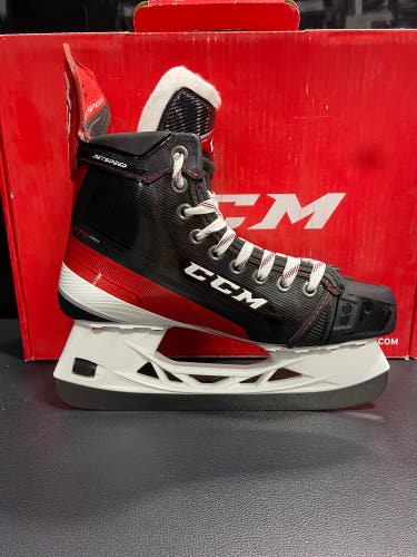 CCM JetSpeed FT4 Pro Tapered Skates Size 5.5 (New)