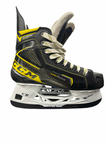 CCM Tacks Classic Plus (Used) Junior Size 5.5 Hockey Skates Regular Width