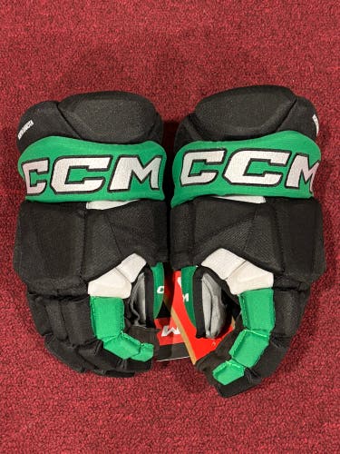 CCM Tacks XF Pro Gloves 15" Pro Stock (New) item#ND98