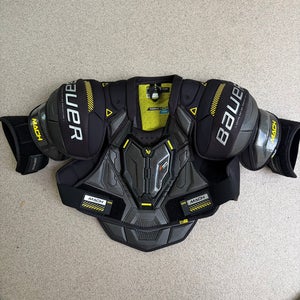 Men's Large Senior Bauer Supreme Mach Shoulder Pads (New)