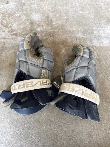 Maverik Max Georgetown Lacrosse Gloves (Used)