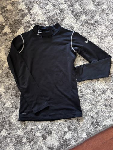 Black Small Kids Unisex Nike Shirt (Used)