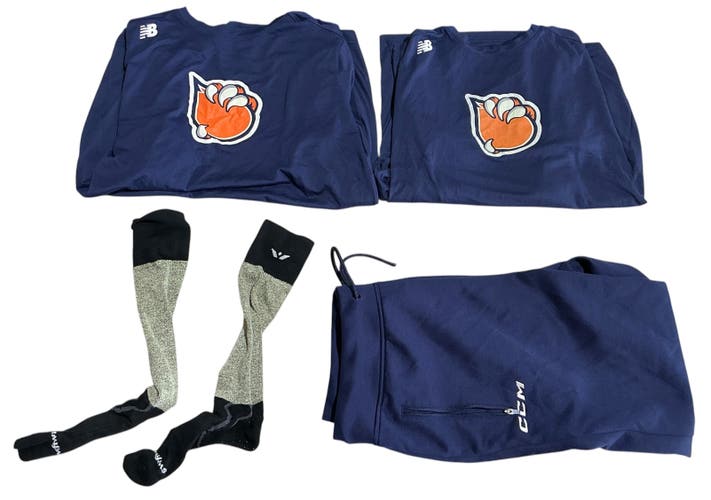 Large Bakersfield Condors Hockey Apparel Bundle (Used) 8077 (A R7 S5 L1)