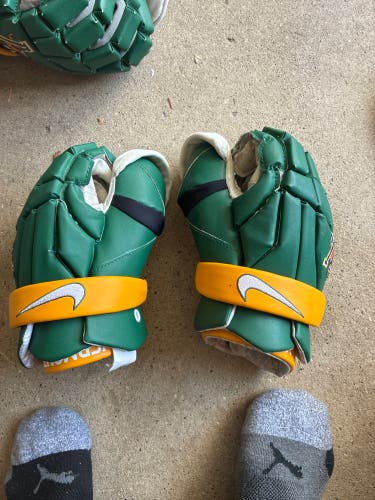 Nike Vapor Lacrosse Gloves (New)
