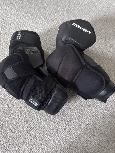 Senior Medium Bauer Pro Series Elbow Pads (New)