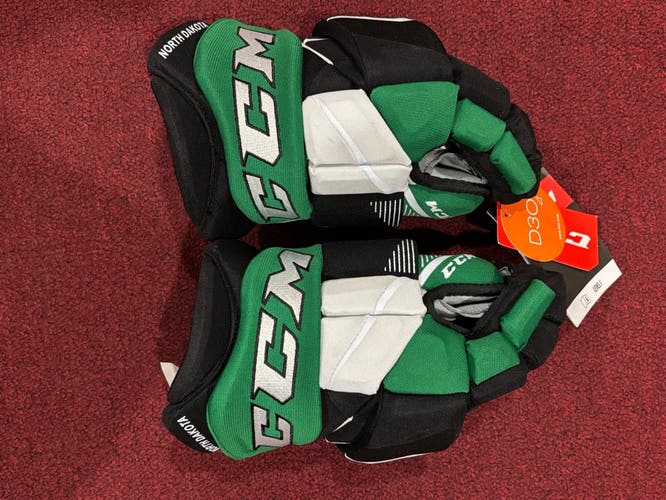 CCM HGPJSPP Gloves 14" Pro Stock (New) item#MFTS
