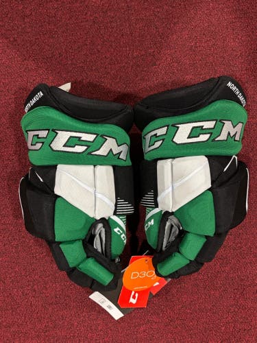 CCM HGPJSPP Gloves 14" Pro Stock (New) item#MFTS