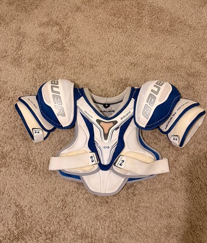 Medium Senior Bauer Nexus 1N Shoulder Pads