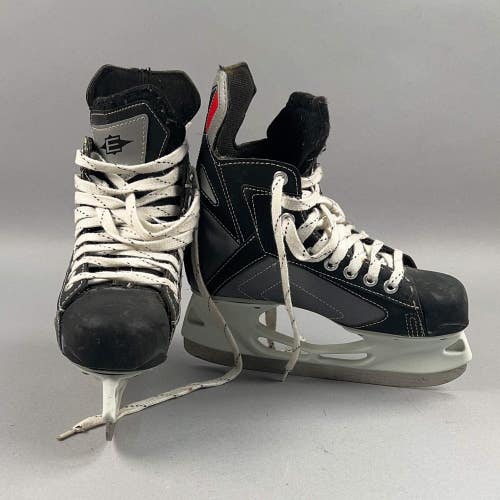 Easton Synergy S2 Size 4 Intermediate Hockey Skates