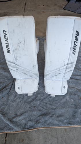 Junior Large Bauer Supreme S27 Goalie Leg Pads (Used)