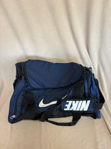 Nike Blue Adult Unisex medium (used)