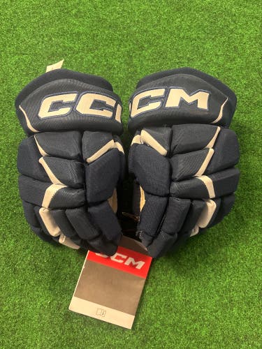 Blue Junior CCM JetSpeed FT680 Gloves 11" (New)