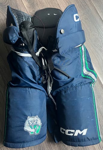 Woodbridge Wolfpack Senior Large CCM Hockey Pants (Used)