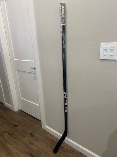 Senior CCM Ribcor 49K Right Handed Hockey Stick P40 85 Flex (Used)