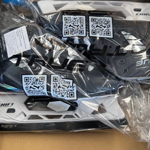 2025 True Catalyst 9x4 Hockey Goalie Skates Regular Width 9 (New)