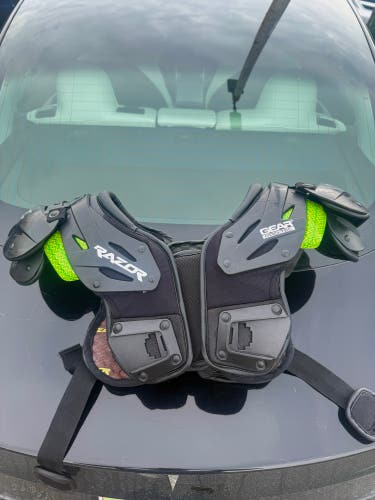 Medium Adult Gear Pro Tec Razor Shoulder Pads (Used)
