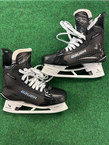 Senior Bauer Supreme Shadow Hockey Skates (Fit 1) Size 9.5 (New)