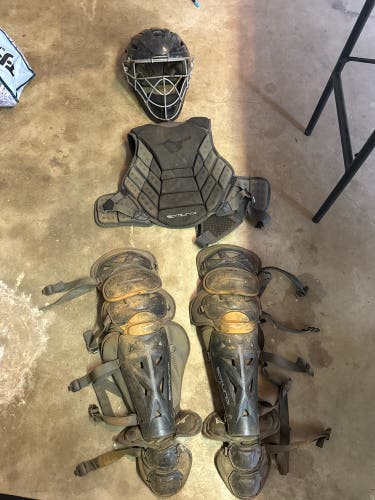 Black Mizuno Samurai Catcher's Set (Used)