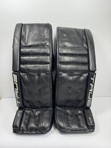 Used 33" + 2" Senior True Catalyst 9X3 Goalie Leg Pads - Black
