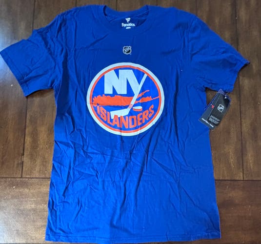 New York Islanders Fanatics Mathew Barzal Player T-shirt Size Medium NWT