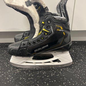 Bauer Supreme M5 Pro Hockey Skates Extra Wide Width Size 3 (Used)