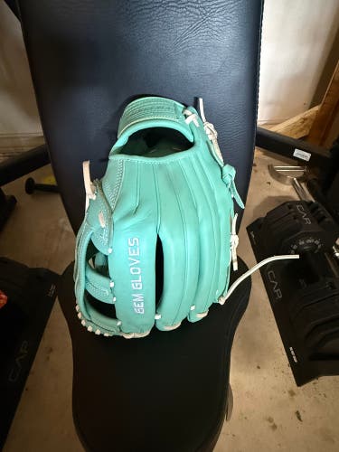Gem gloves mint slow pitch glove