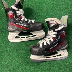 Youth Bauer S23 Vapor Shift Pro (SMU) Hockey Skates (Regular) 12.5y (Used)