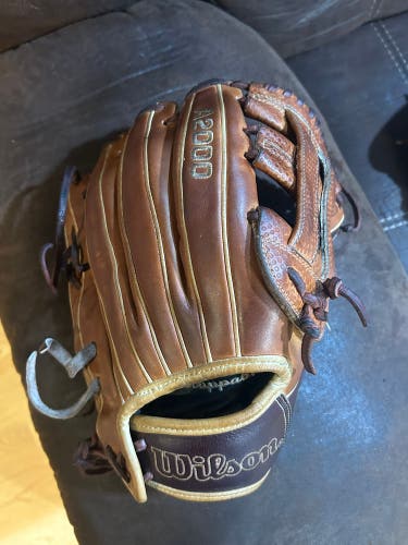 Wilson A2000 RH Infield Baseball Glove 11.5"