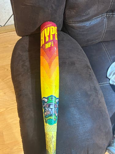 2024 Easton Hype Fire Composite USSSA Certified Bat (-5) 27 oz 32" (Used)