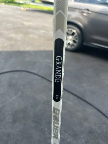 Senior Bauer Vapor Hyperlite Regular Goalie Stick 26" Paddle (New)
