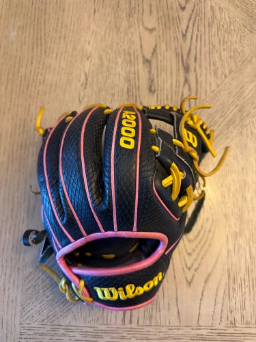 2025 Wilson A2000 RH Infield Baseball Glove 11.5" (Used)
