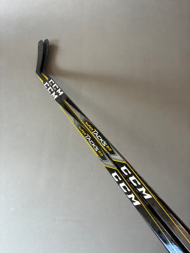 *2 Pack* of New 75 Flex P80 Senior CCM Super Tacks 2.0 Right Hand Pro Stock Hockey Sticks