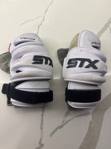 Large Adult STX Stallion 900 Arm Pads (Used)