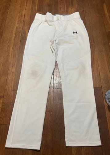 White Men's Large Adult Under Armour Game Pants (Used)