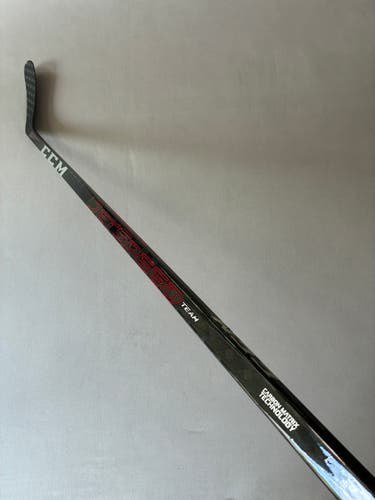 New 75 Flex P80 Senior CCM JetSpeed Team Right Hand Pro Stock Hockey Stick