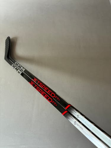 *2 Pack* of New 65 Flex P29 Intermediate CCM FT+ Right Hand Pro Stock Hockey Sticks