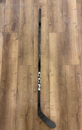Senior CCM JetSpeed FT8 Pro Left Hand Hockey Stick 85 Flex P28 Curve (New)