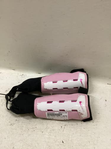 Used Nike Soccer Shin Guards Youth Pink SM 11725-S000503933