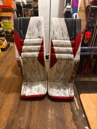 34" 2024 True Catalyst PX3 Goalie Leg Pads Pro Stock (Used)