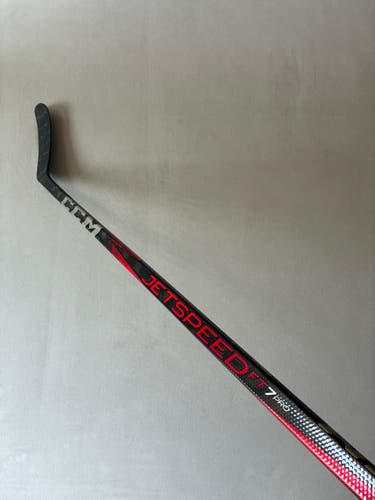 Used 70 Flex Brayden Point Curve Senior CCM Ribcor Trigger 8 Pro (FT7 Pro dress) RH Hockey Stick
