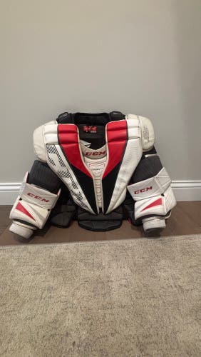 Small CCM EFlex 5.9 Goalie Chest Protector (Used)