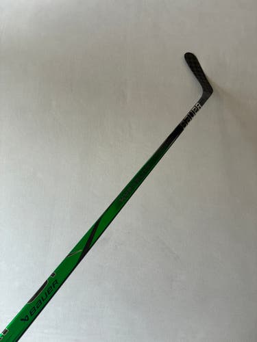 Used 70 Flex P92 Senior Bauer Vapor Hyperlite 2 Left Hand Pro Stock Hockey Stick - Green
