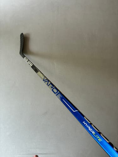 Like New 65 Flex P88 Intermediate Bauer Vapor Hyperlite Right Hand Pro Stock Hockey Stick - Blue
