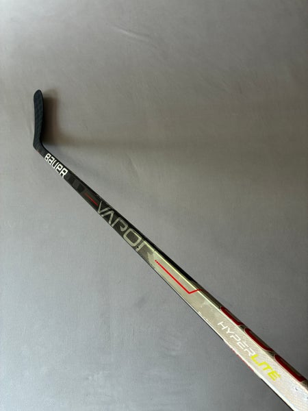 Used 65 Flex P88 Intermediate Bauer Vapor Hyperlite Right Hand Hockey Stick