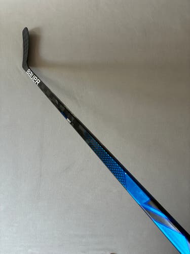 Used 65 Flex P88 Intermediate Bauer Nexus Geo Right Handed Pro Stock Hockey Stick
