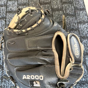 Wilson A2000 RH Catcher's Baseball Glove 34" (Used)