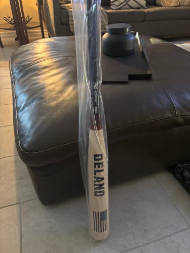 Delano Bats special edition 33 in