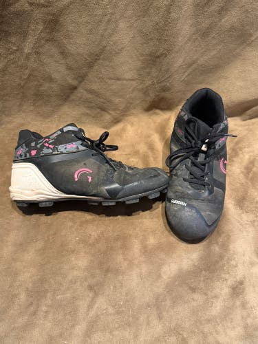 Black Kid's 7Y (Big Kids / Youth) Molded Cleats (Used)